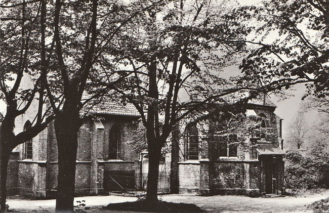 Heelsum kerk op de heuvel