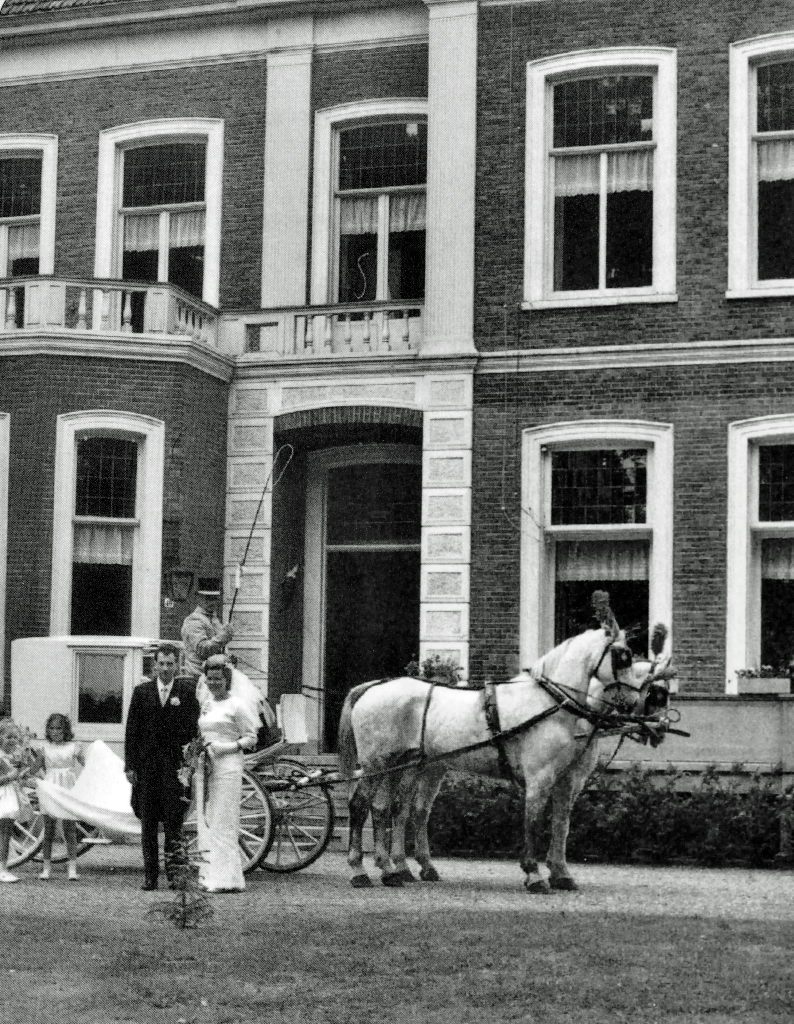 Huwen, zoals het hoorde, van huis uit